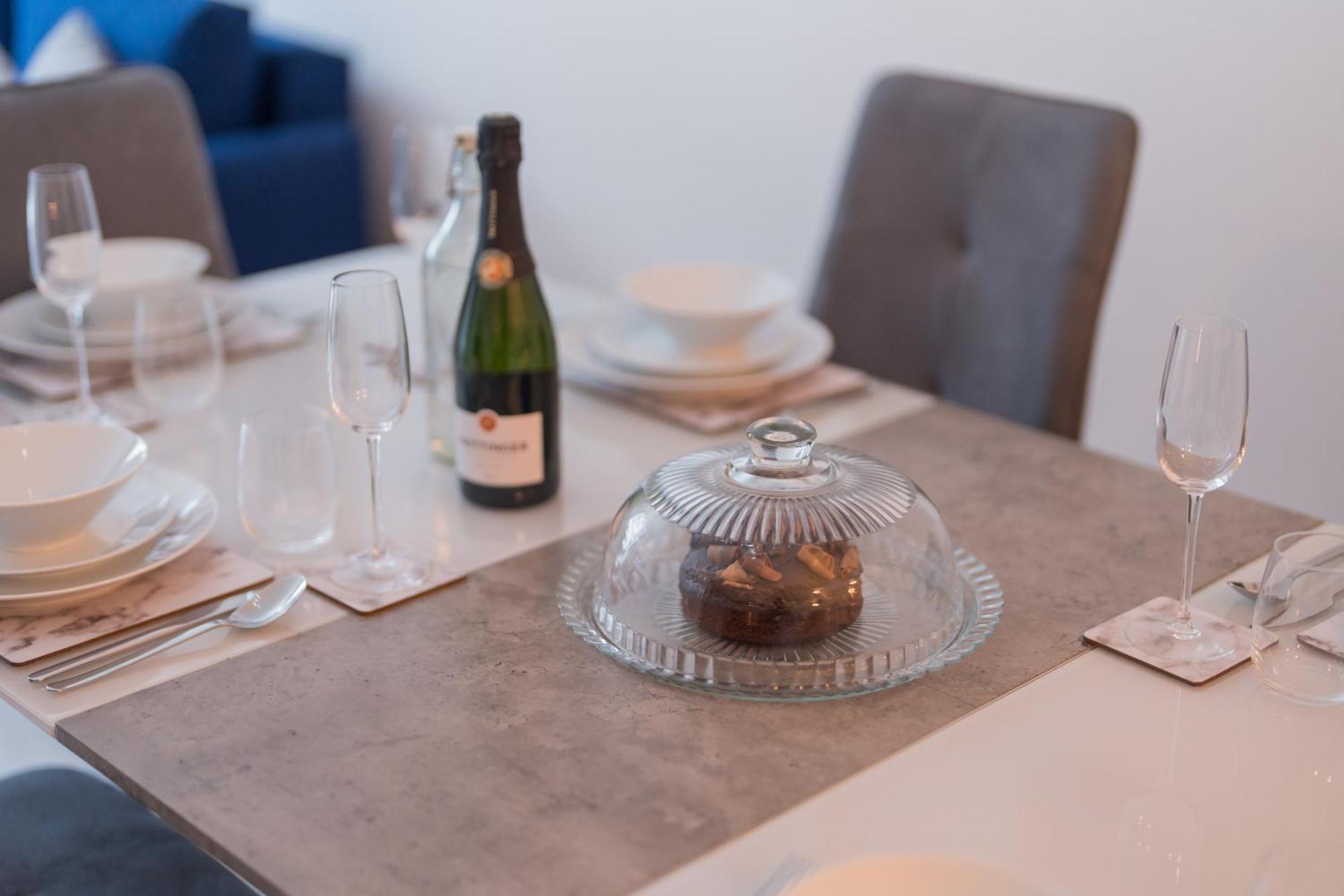 Luxurious 2 Bed Birmingham House Free Parking - Sleeps 6 Apartment Exterior foto